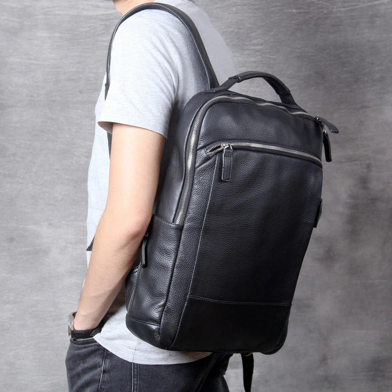 VILL OKSE leather backpack