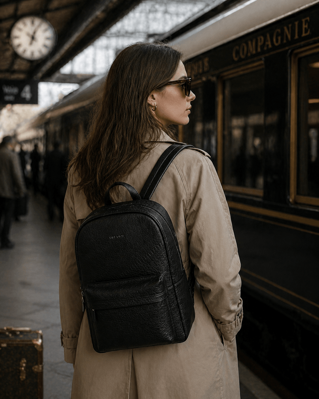Noir Leather Backpack (Black Nappa)