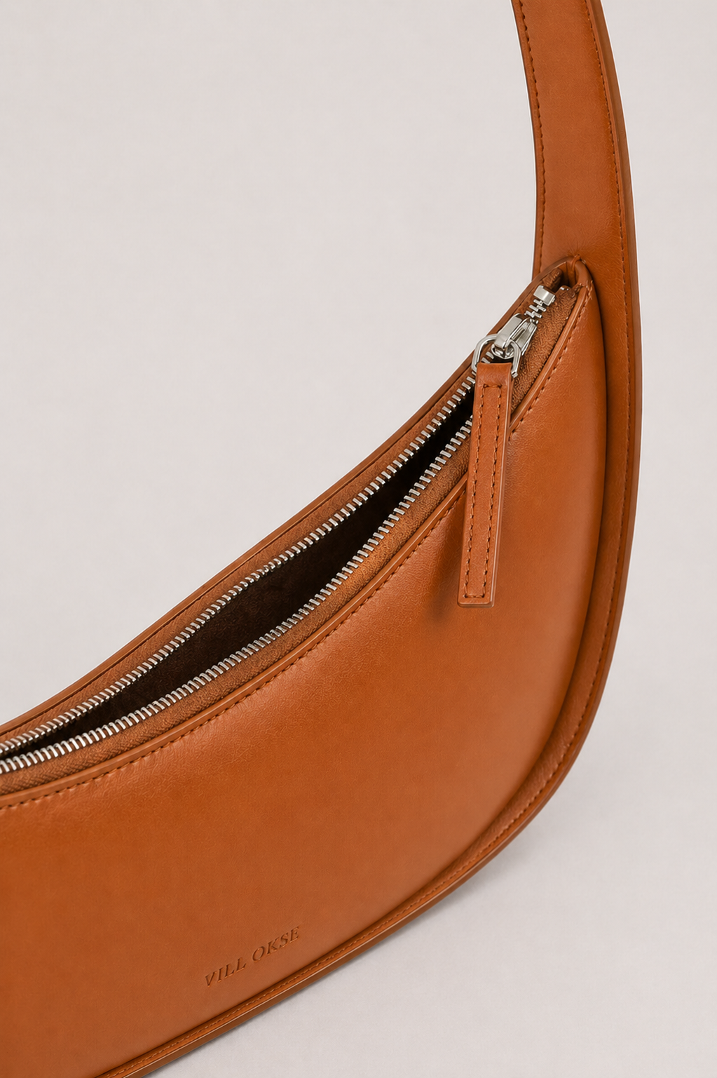 HAREEM LEATHER MOON BAG ( COGNAC NAPPA )
