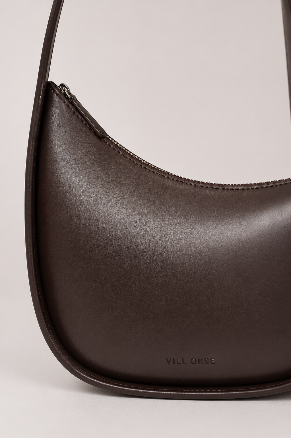 HAREEM LEATHER MOON BAG ( COFFEE BROWN )