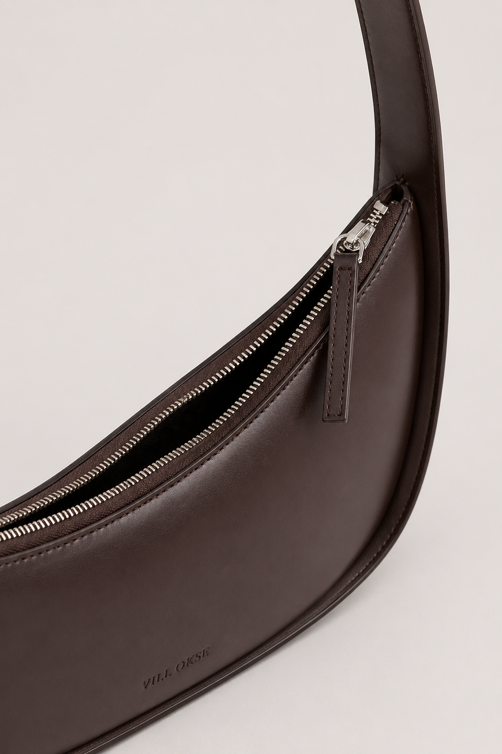 HAREEM LEATHER MOON BAG ( COFFEE BROWN )