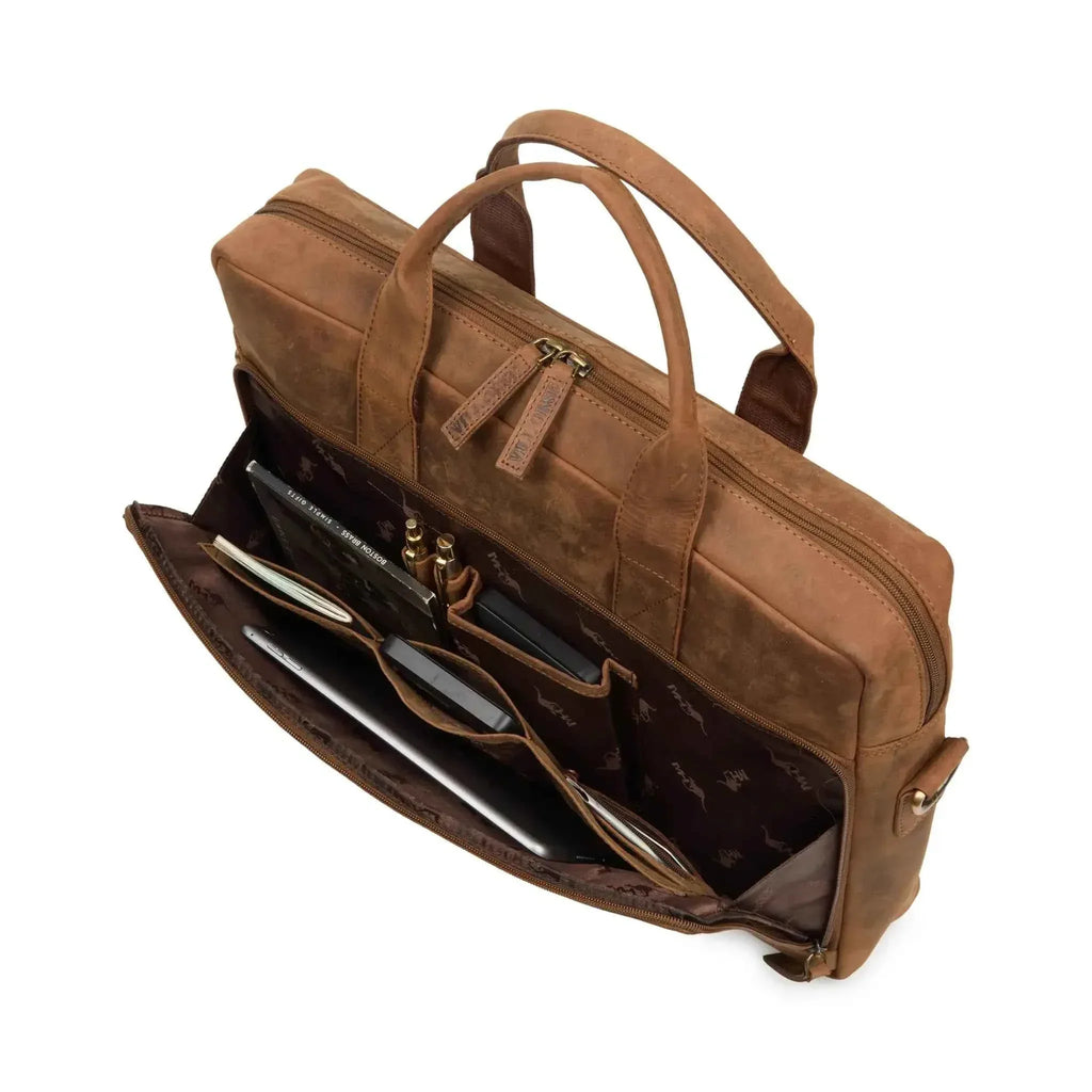 leather-laptop-bag-top-view-with-laptop-documents - VILL OKSE