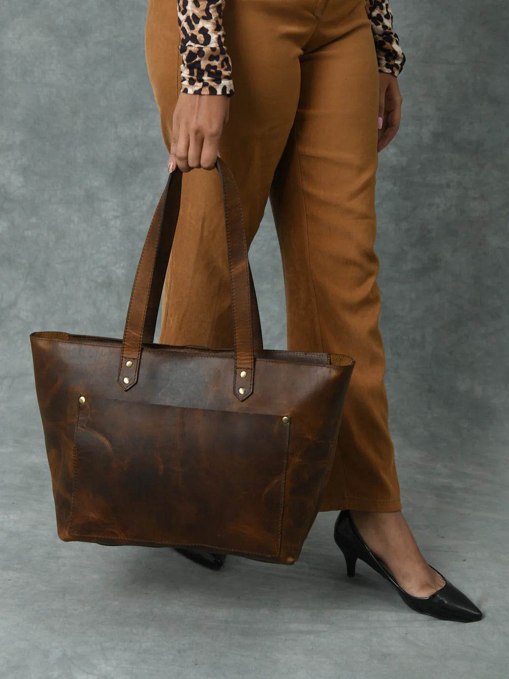 The Work - Genuine Leather Tote Bag - Oak Brown Hunter - VILL OKSE