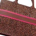 vll-osee-tote-bag-closeup-front-pink-and-brown-leather - VILL OKSE