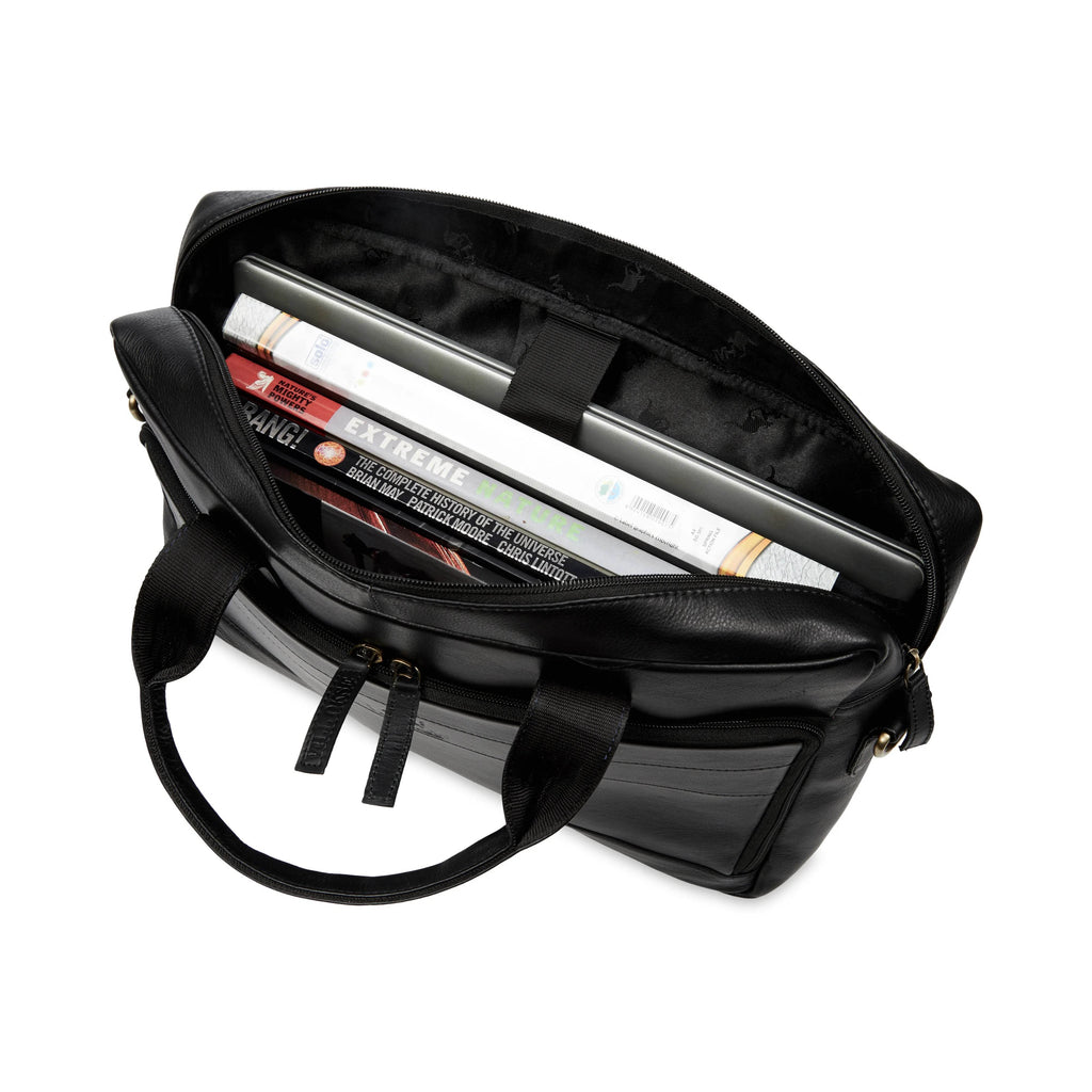 wildcase-nappa-leather-laptop-bag-top-view-filled-with-laptop-books - VILL OKSE